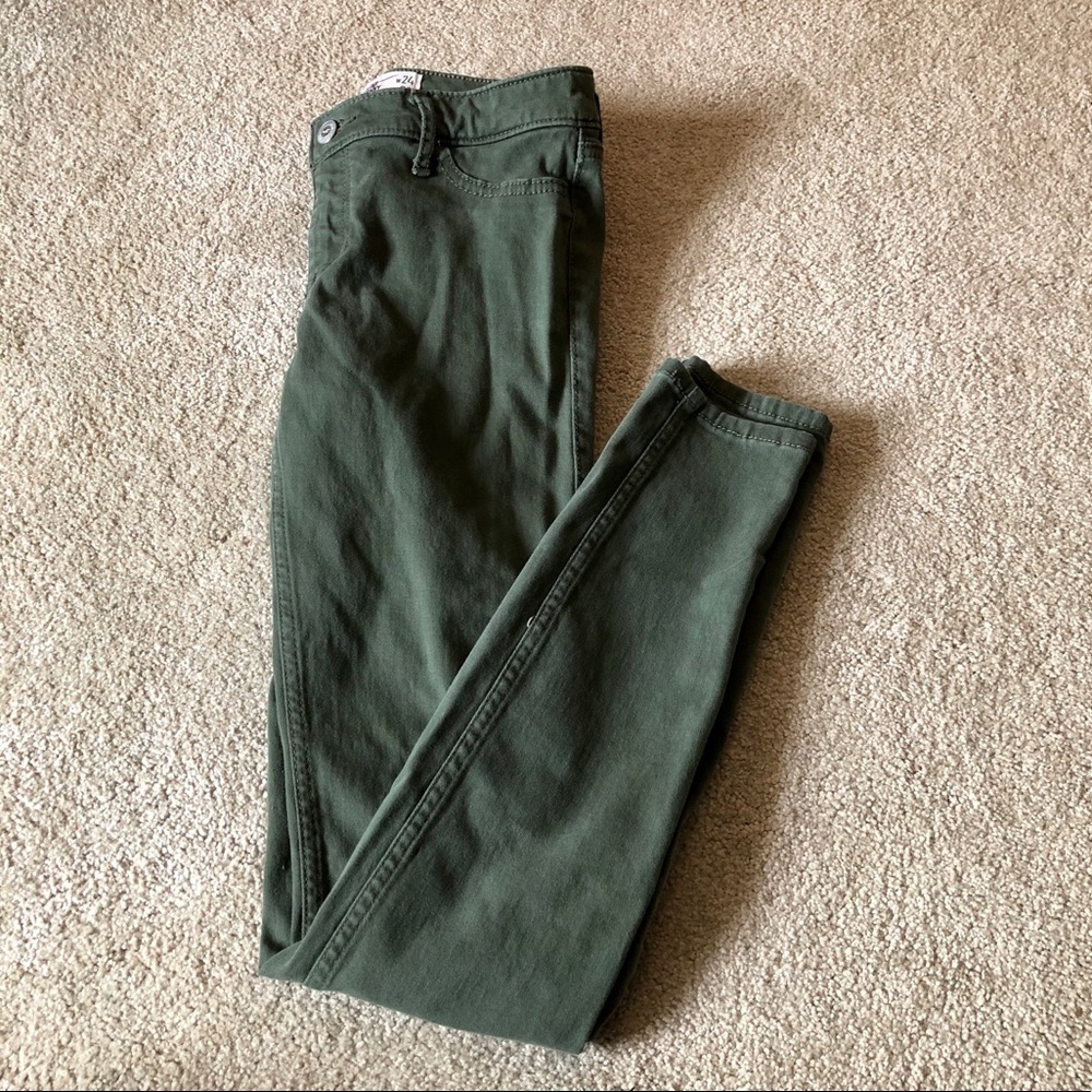 🩵 Army Green Hollister Pants 🩵